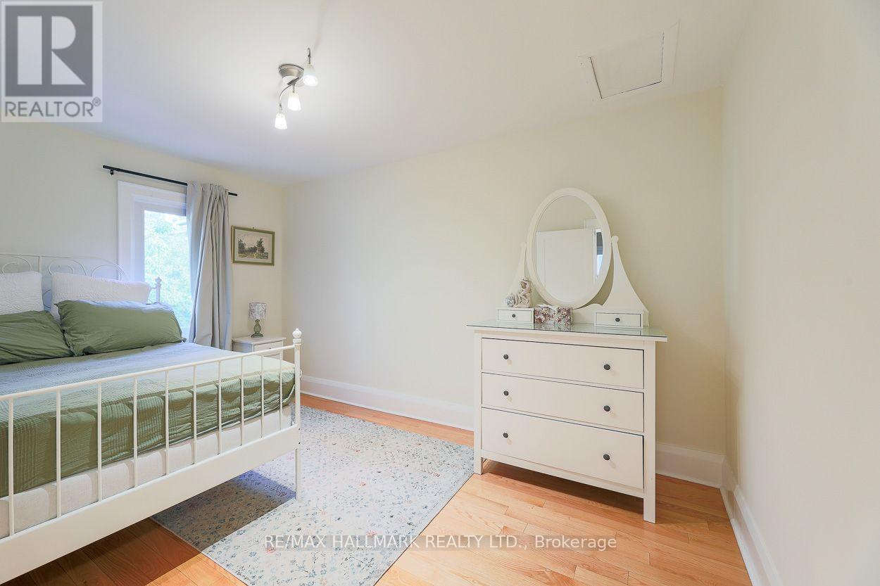 142 Hillsdale Avenue East, Toronto, ON photo 20
