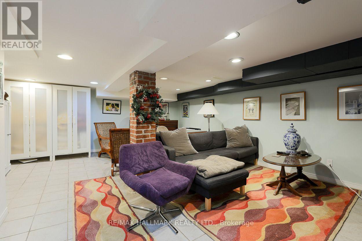 142 Hillsdale Avenue East, Toronto, ON photo 23