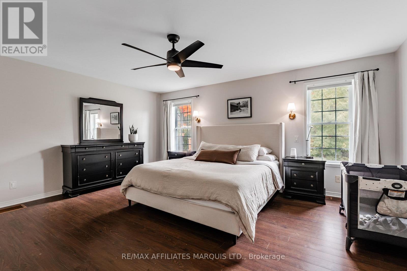 11 Grant Avenue — photo 17