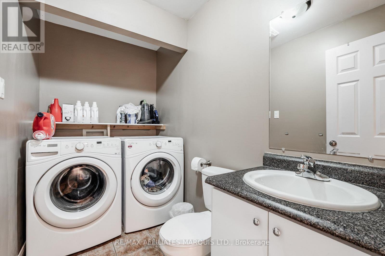 11 Grant Avenue — photo 30