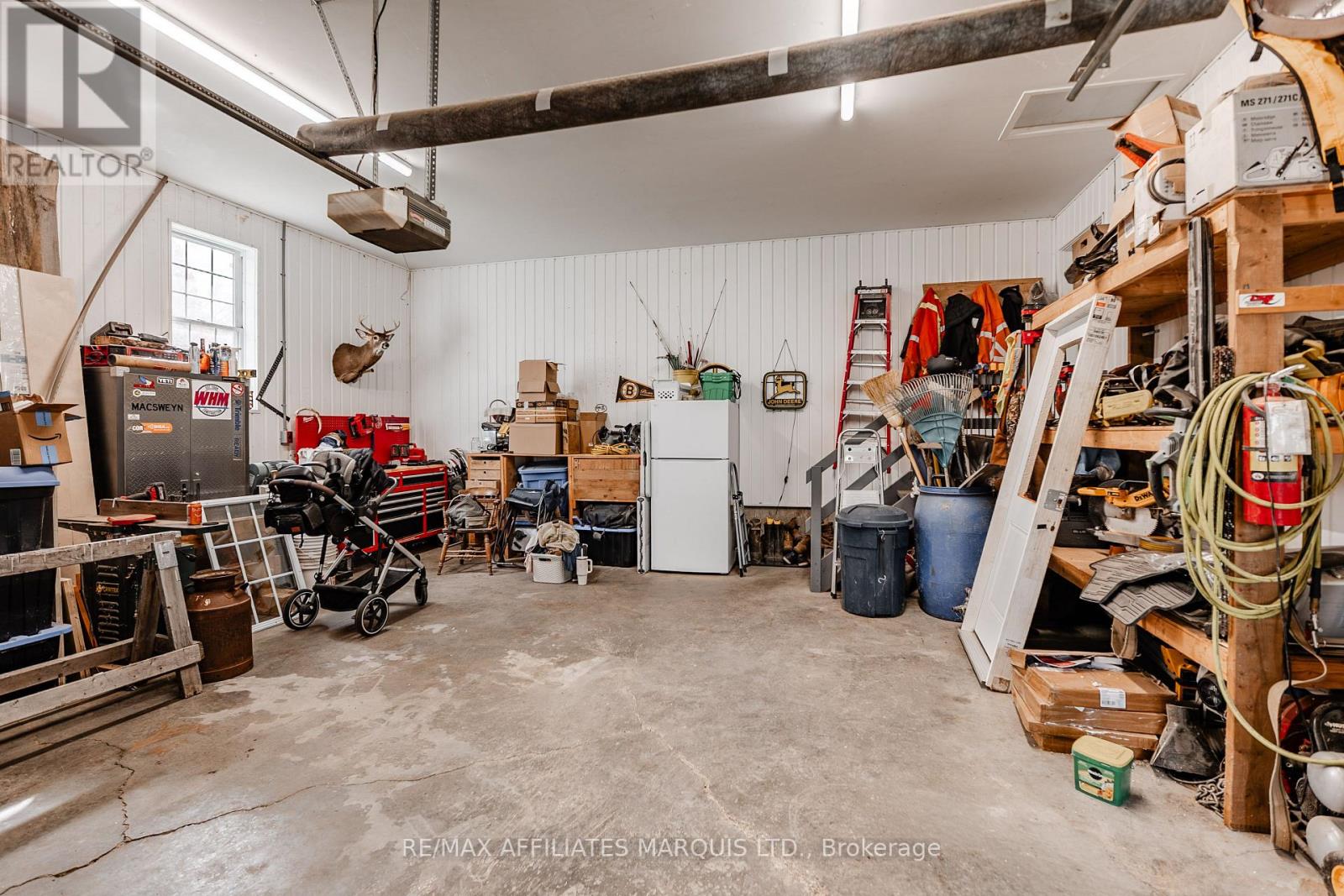 11 Grant Avenue — photo 33