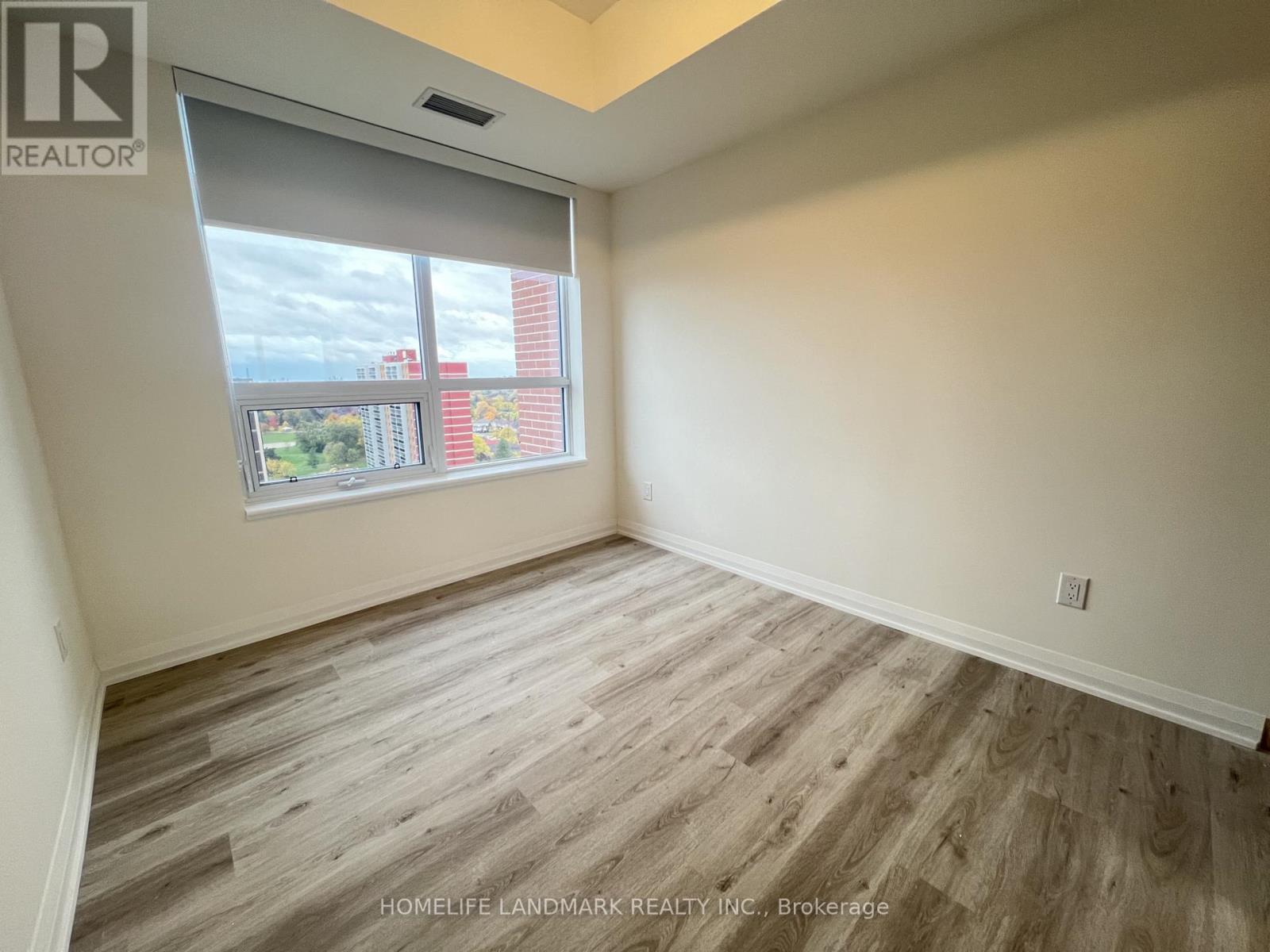 3260 Sheppard Avenue East — photo 15