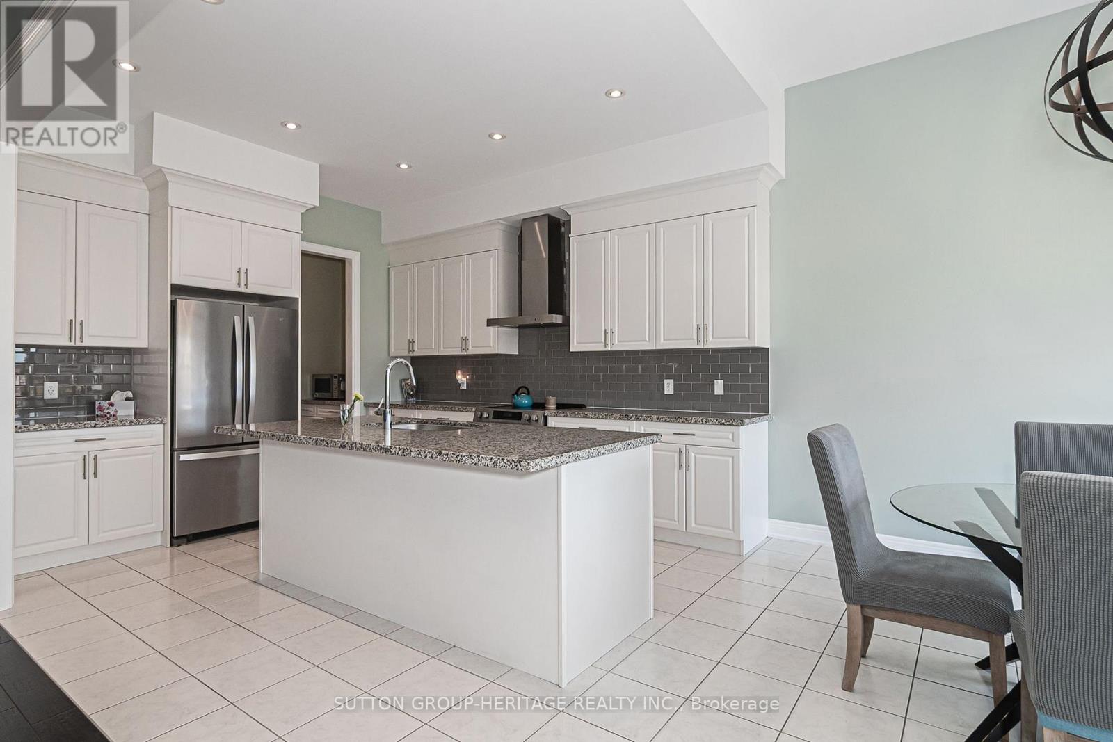 10 Beaverdams Drive — photo 12
