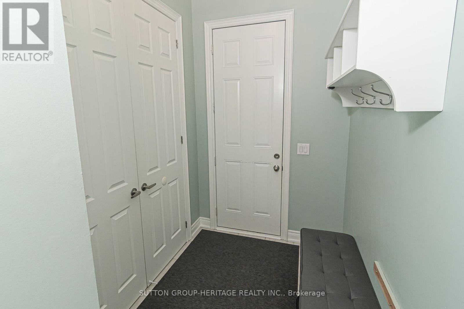 10 Beaverdams Drive — photo 18