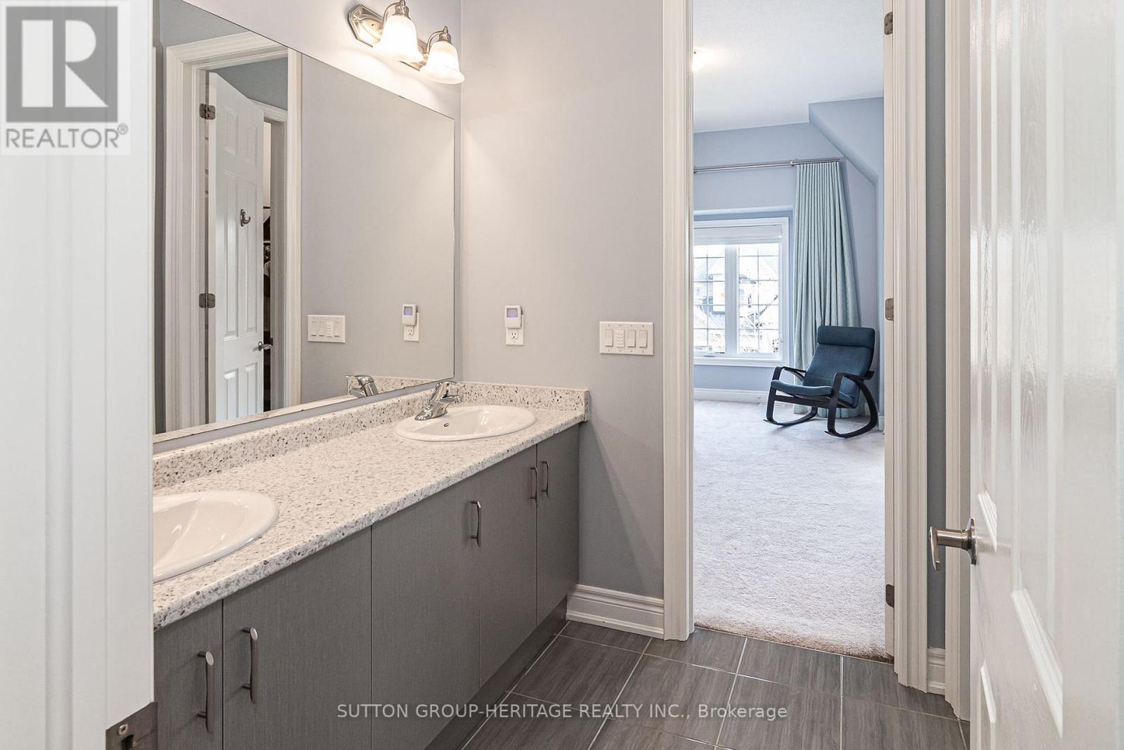 10 Beaverdams Drive — photo 34
