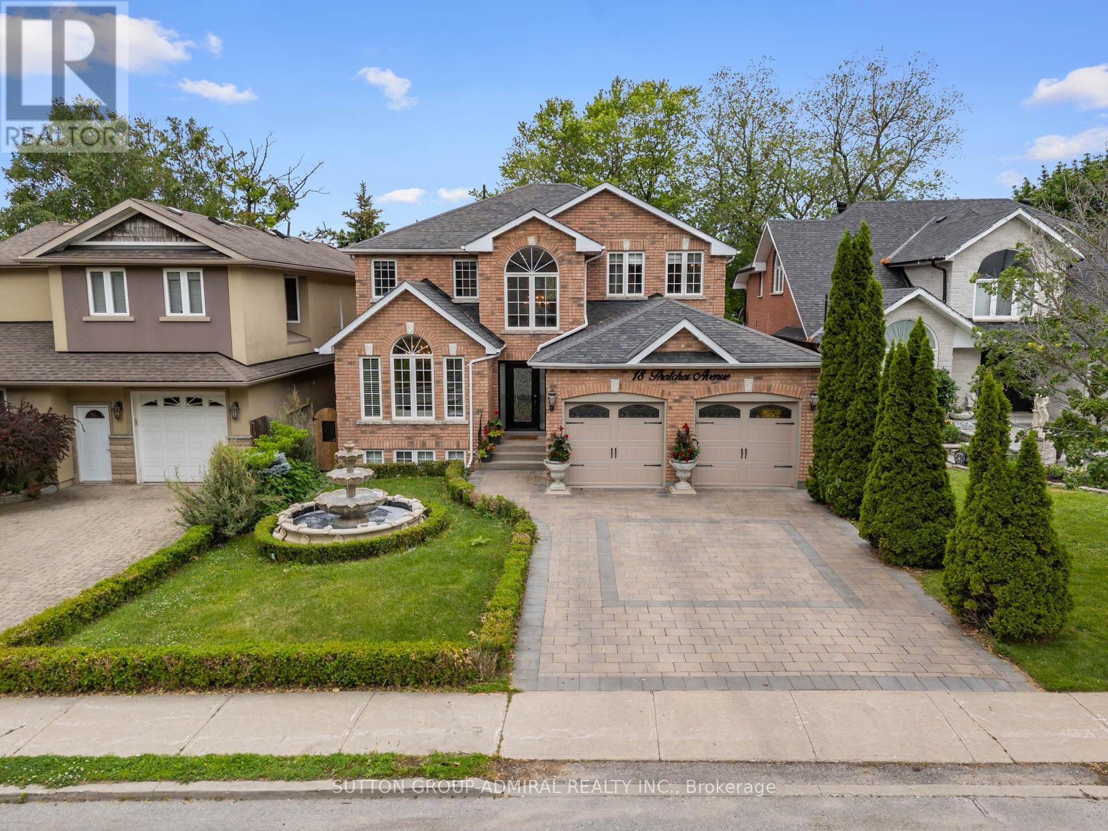 18 Thatcher Avenue — photo 3