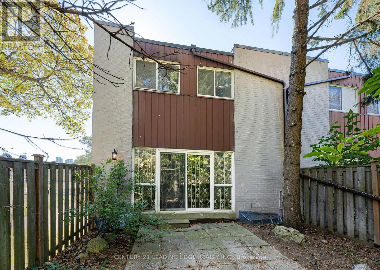 132 Bonis Avenue, Toronto, ON photo 7