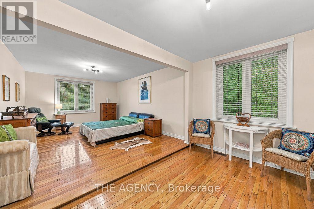 48 Silvergrove Road — photo 16