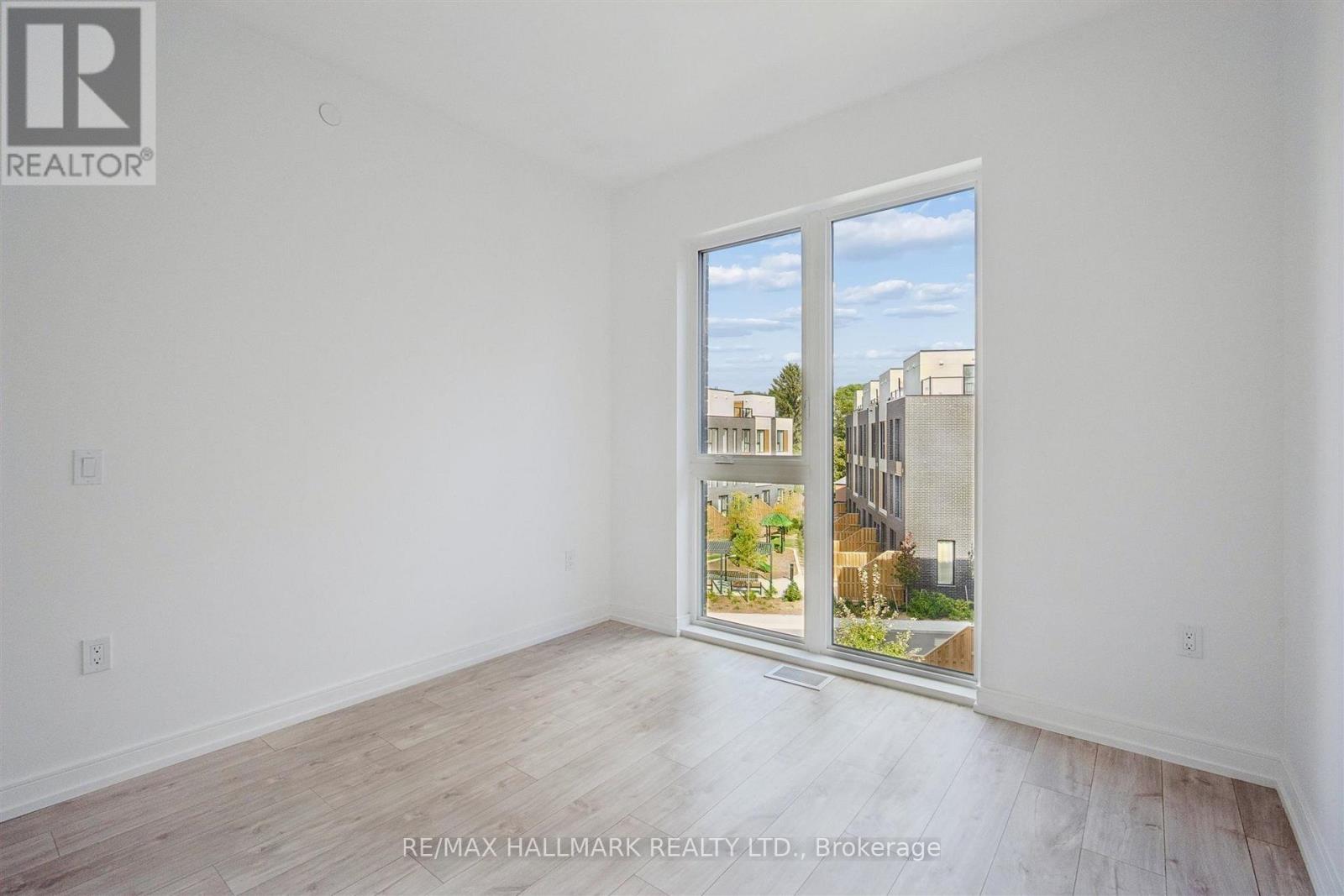 170 Clonmore Avenue — photo 38