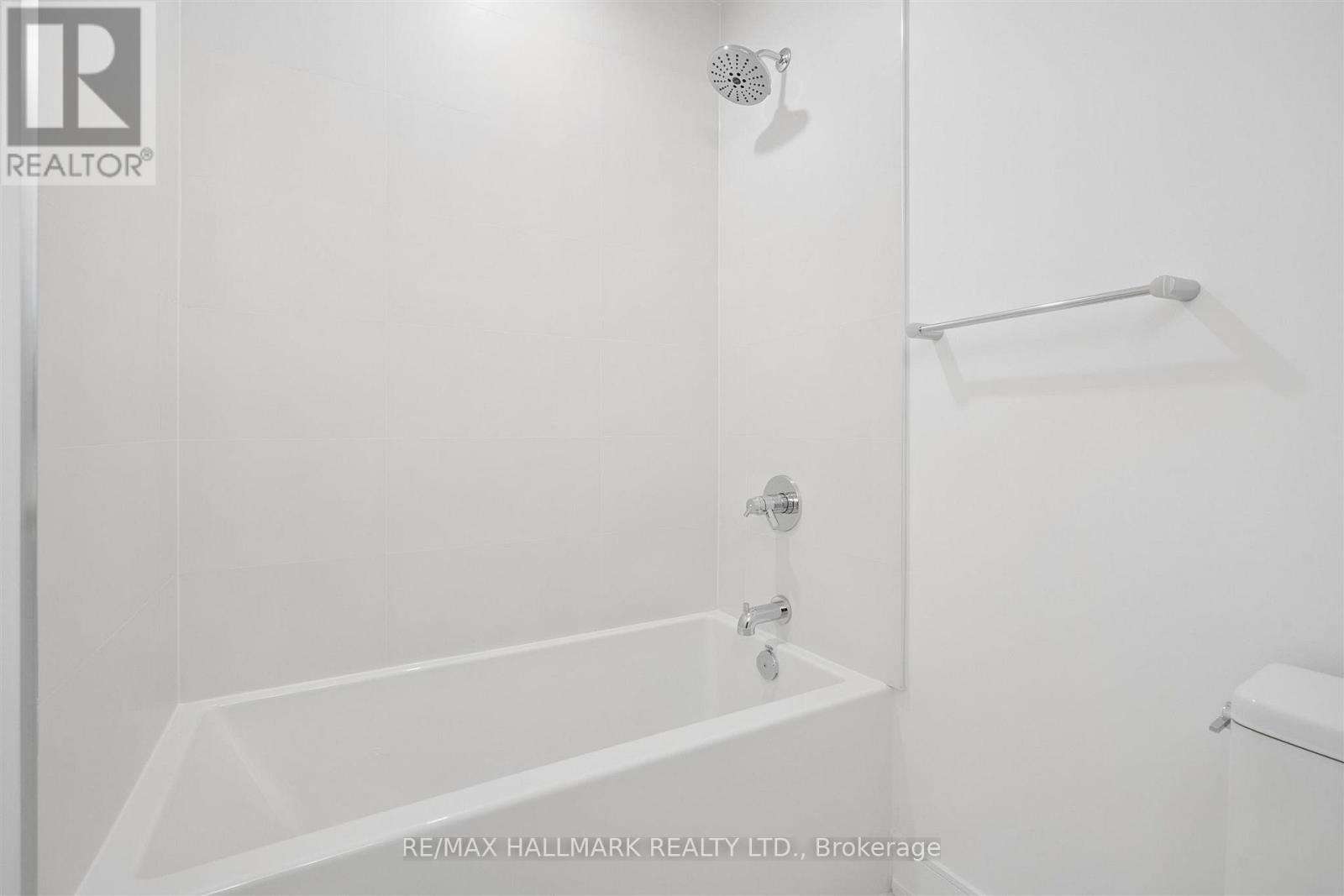 176 Clonmore Avenue — photo 42