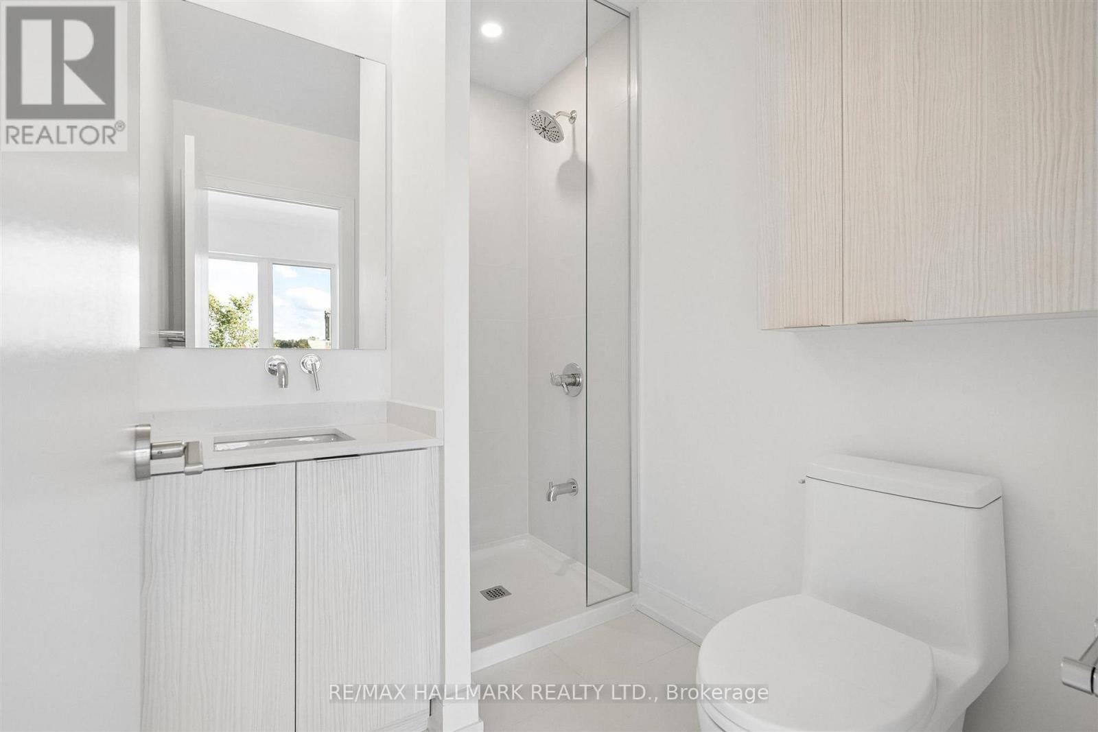 176 Clonmore Avenue — photo 40