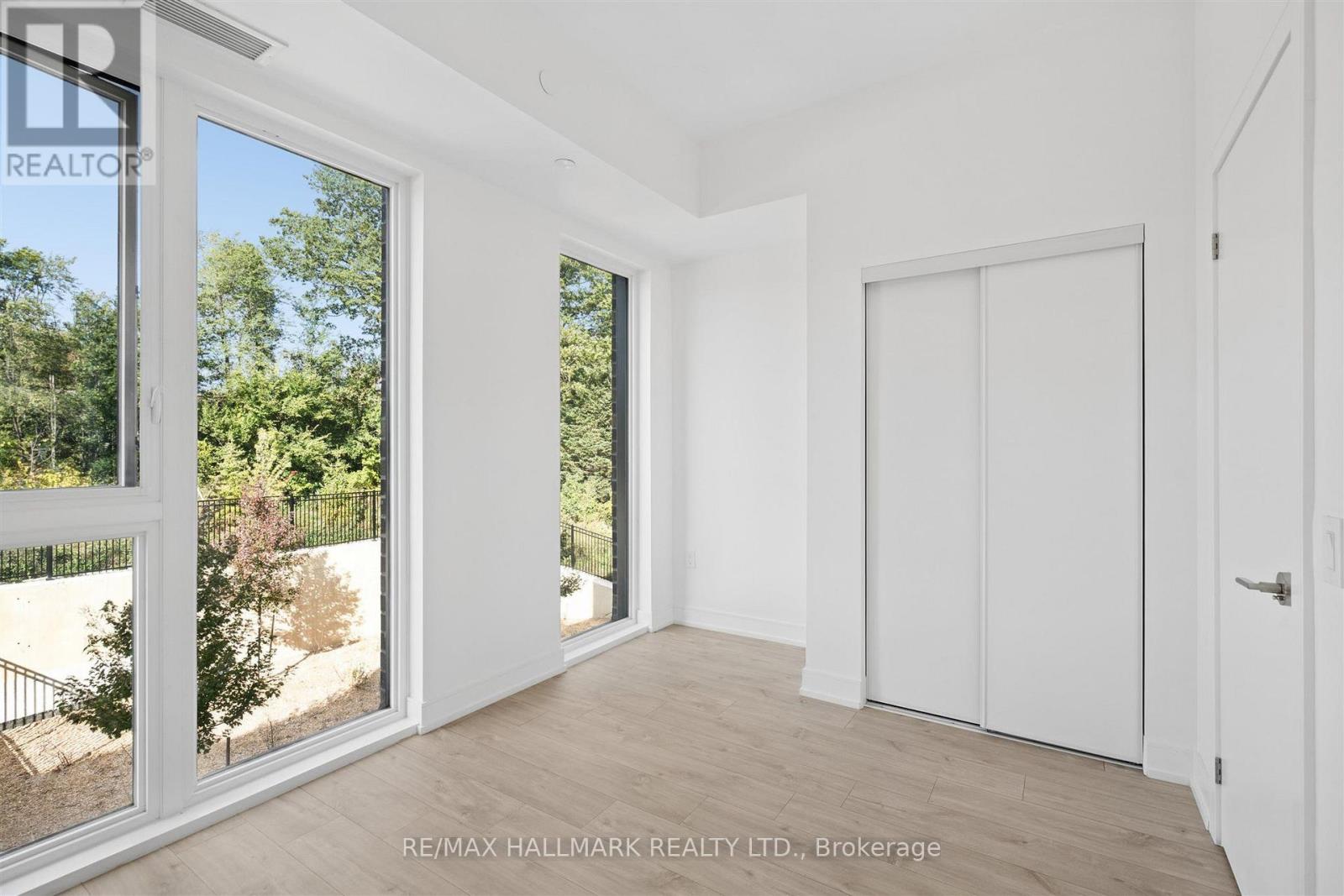 176 Clonmore Avenue — photo 29
