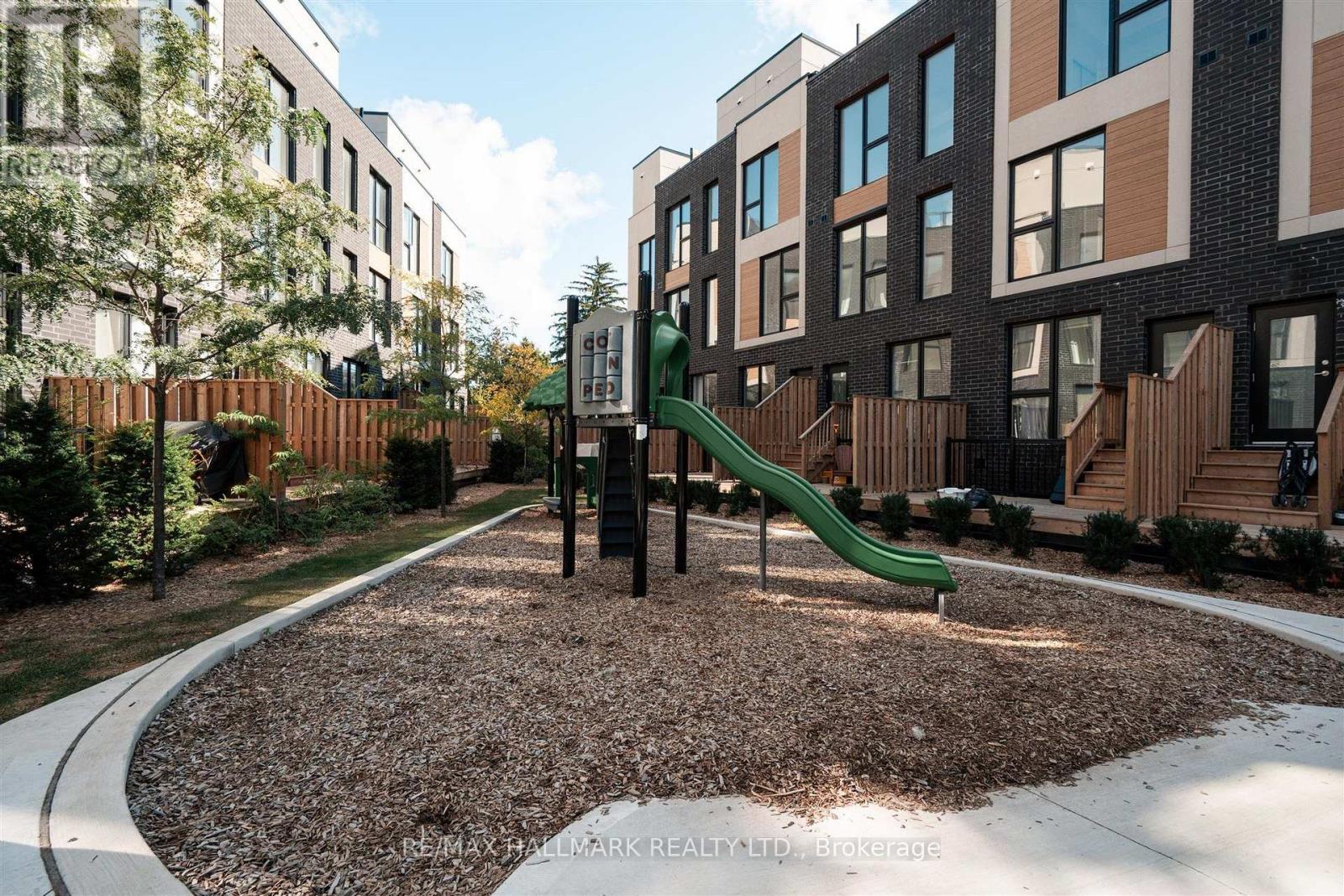 178 Clonmore Avenue — photo 32