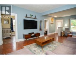 4pc Bathroom - 11 Stirton Avenue, Brantford, ON N3T1E2 Photo 7