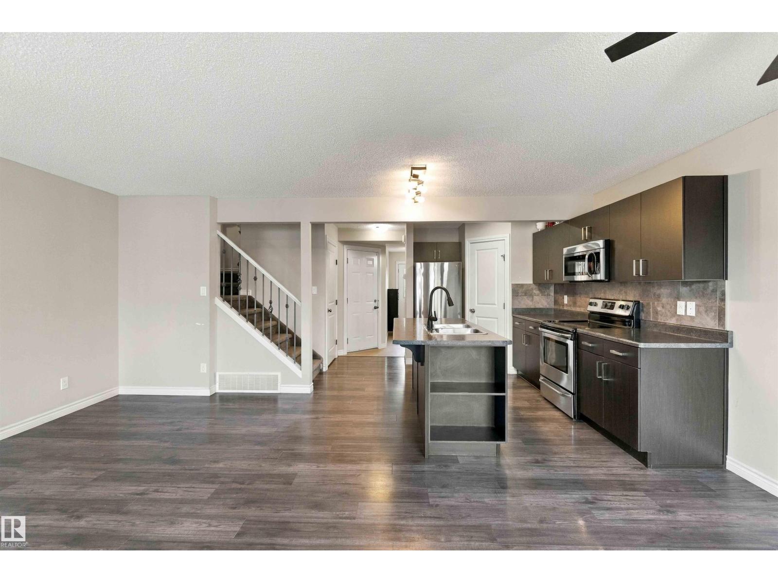 3 PETER ST - 17