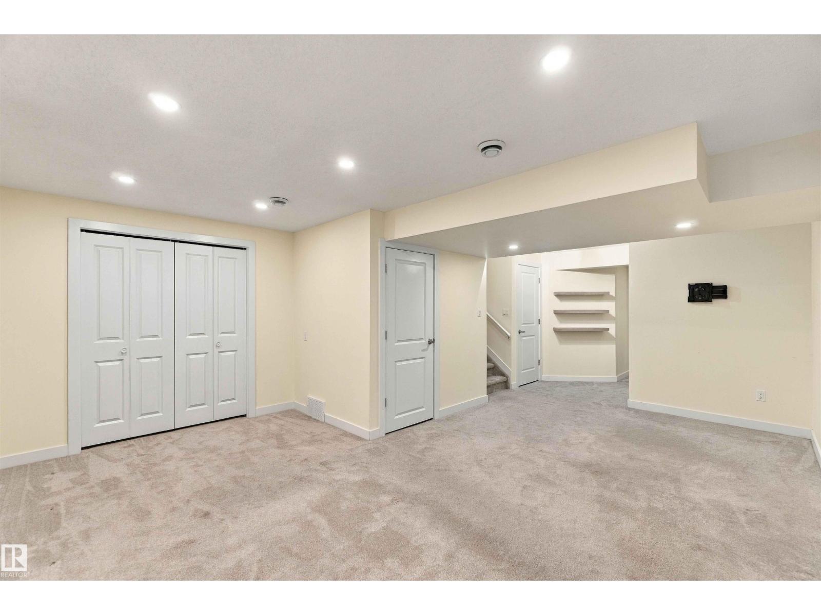 3 PETER ST - 36