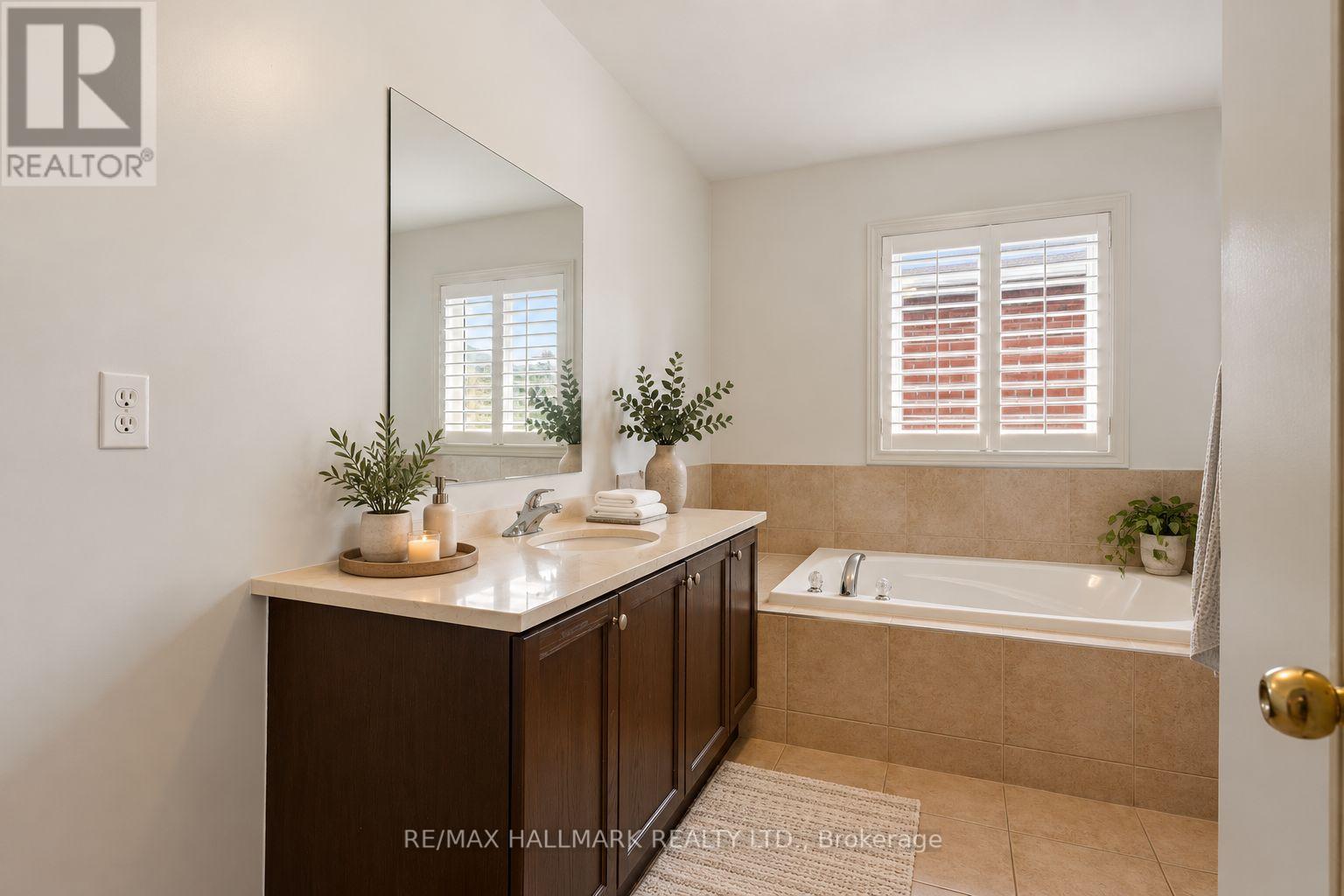 4 Rothbury Road, Richmond Hill, ON photo 27