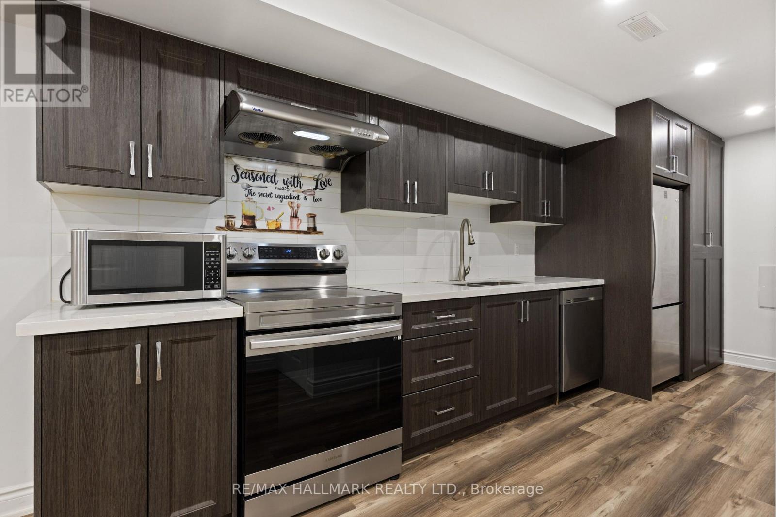 4 Rothbury Road, Richmond Hill, ON photo 38