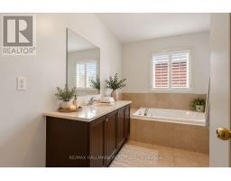 4 Rothbury Road, Richmond Hill, ON L4S0A9 Photo 27