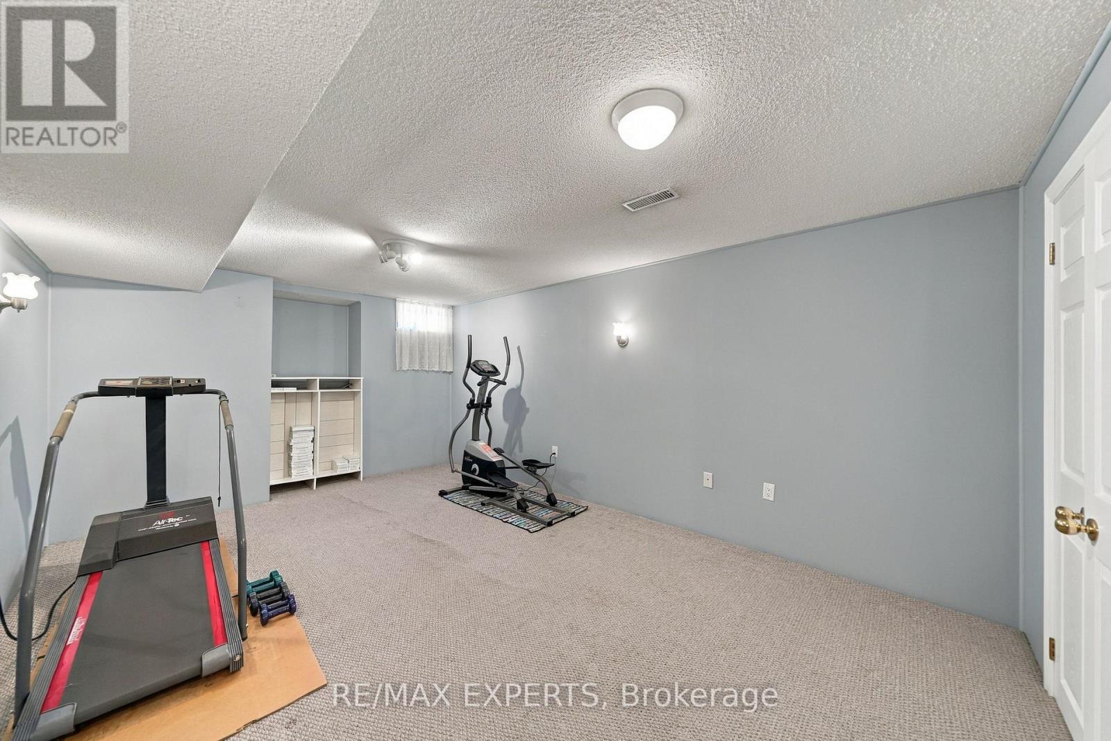27 Mallard Marsh Crescent, Richmond Hill, ON photo 25