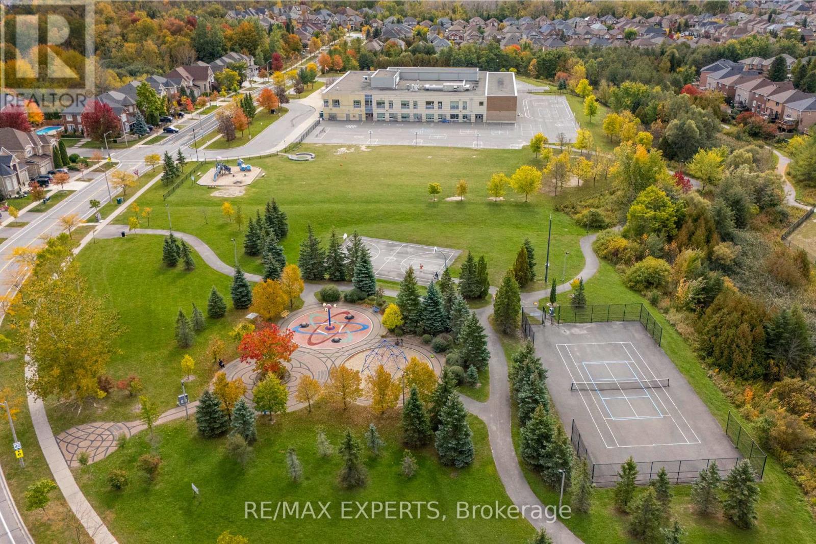 27 Mallard Marsh Crescent, Richmond Hill, ON photo 35