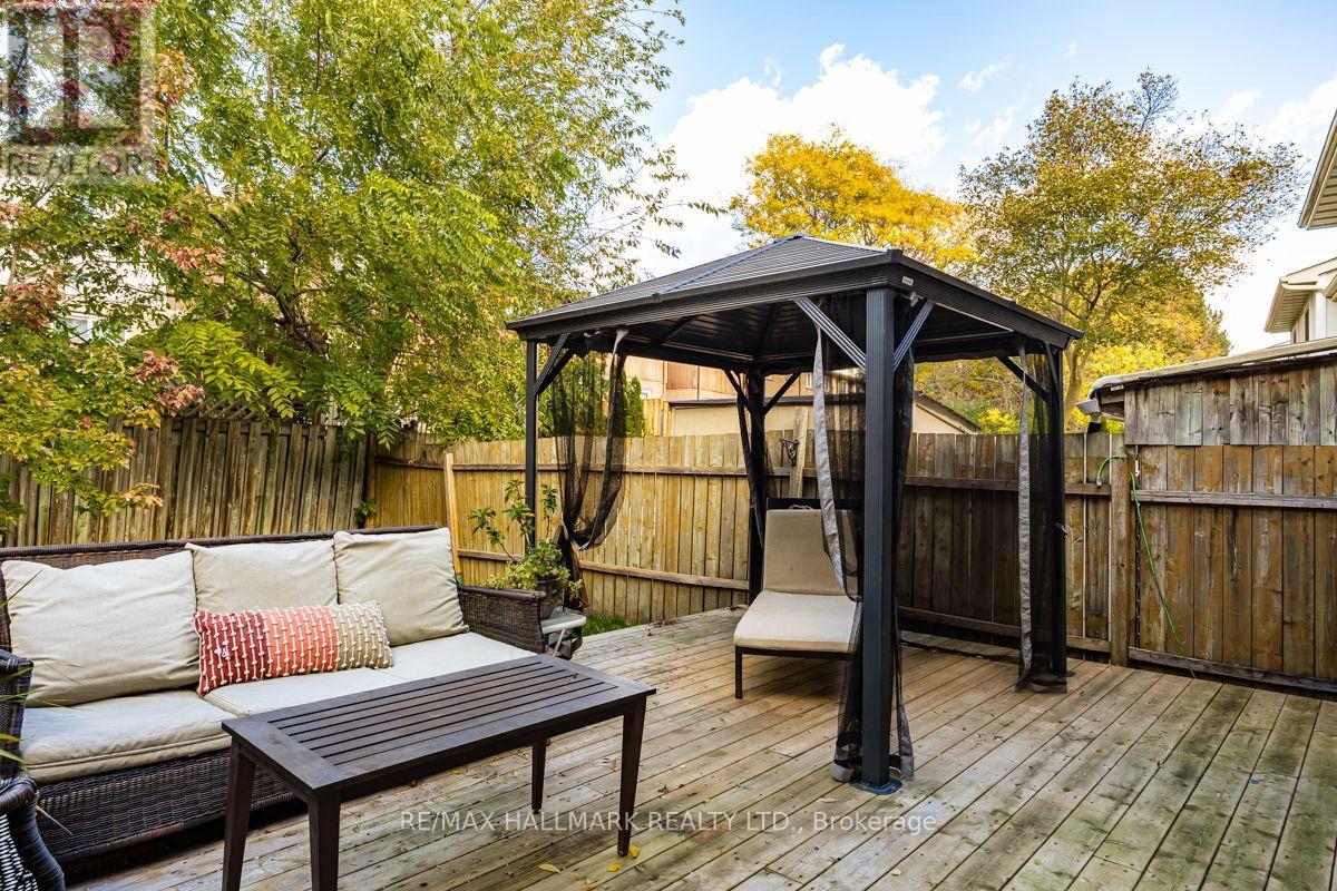44 Michael Drive, Richmond Hill, ON photo 28