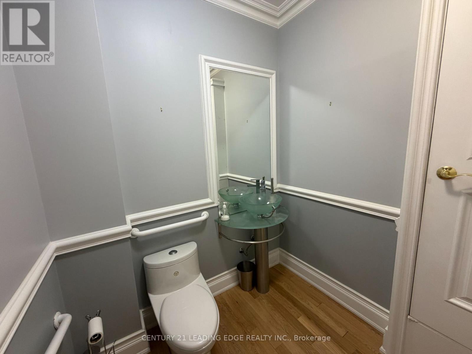 15132 Yonge Street — photo 14