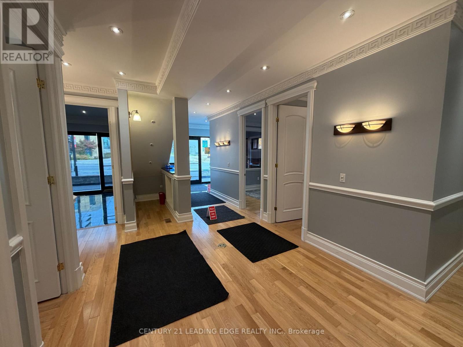 15132 Yonge Street — photo 15