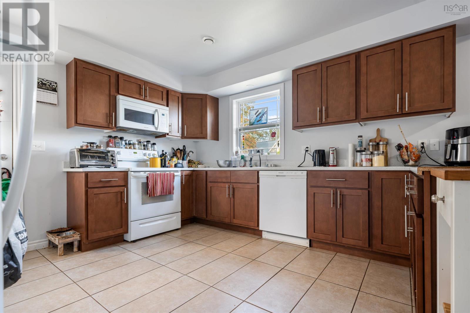 Property 8 of 16 of 428 Stewart Street