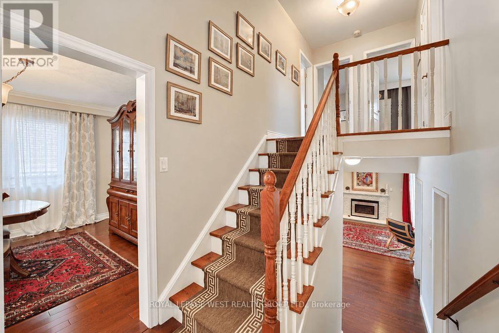292 LA ROSE AVENUE - 19