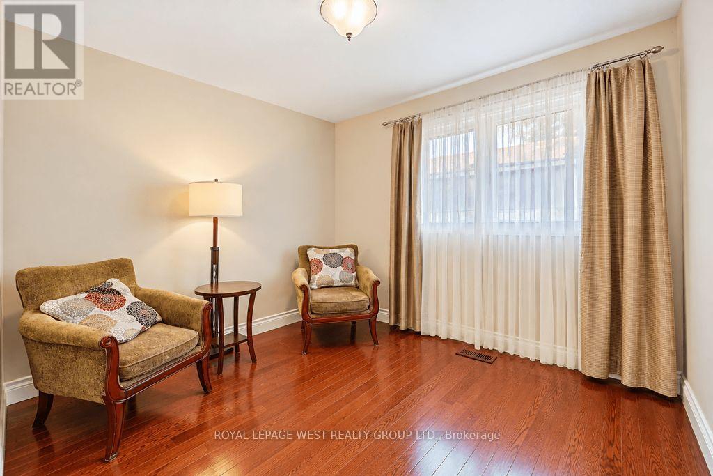 292 La Rose Avenue, Toronto, ON photo 35