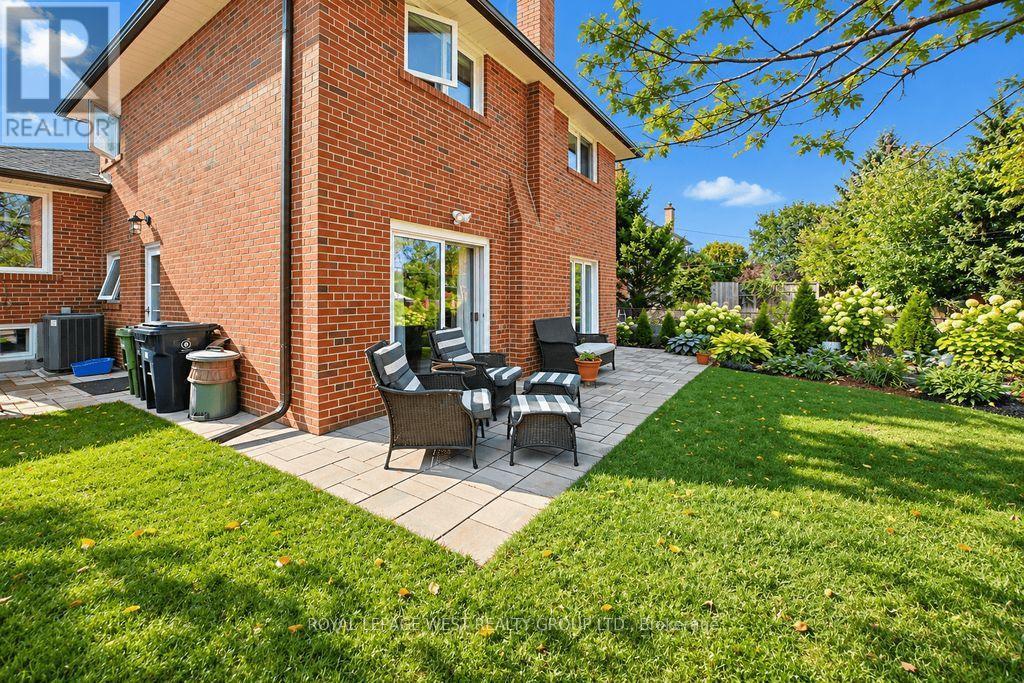 292 LA ROSE AVENUE - 49