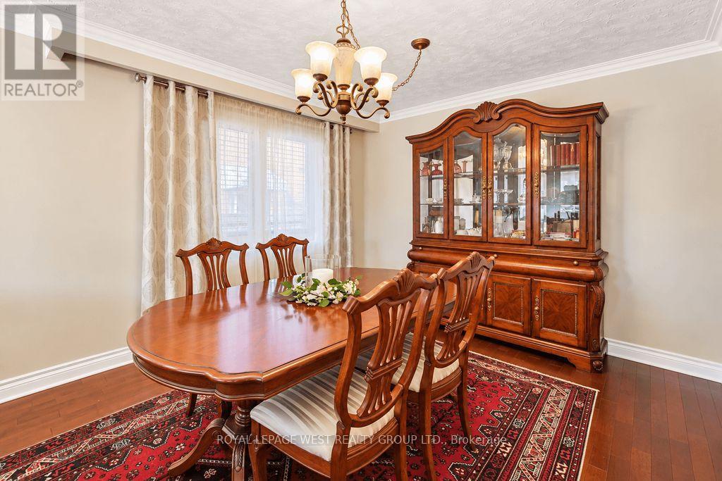 292 LA ROSE AVENUE - 6