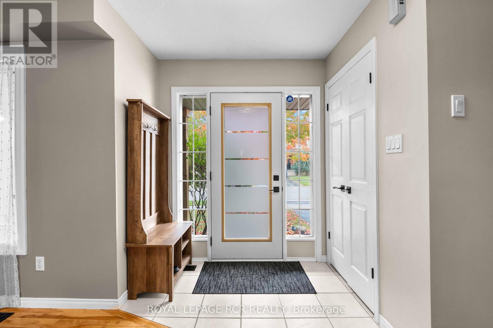 6 GRAHAM CRESCENT - Image 4
