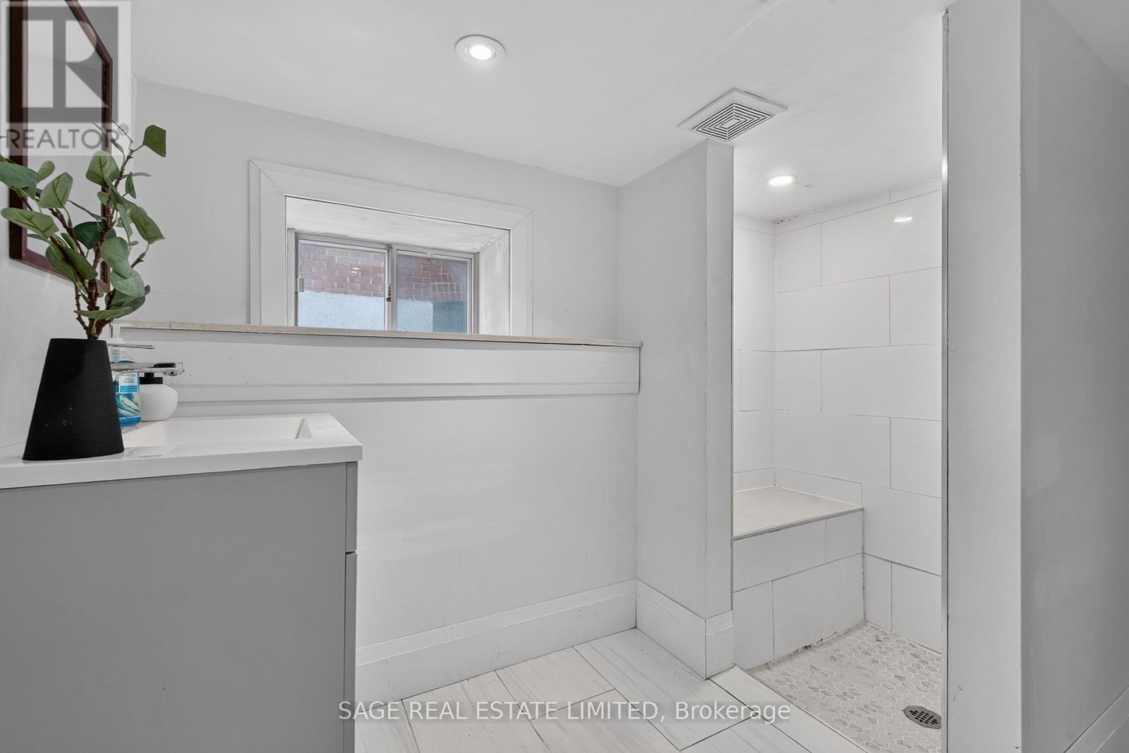 12 Branstone Road, Toronto, ON photo 33