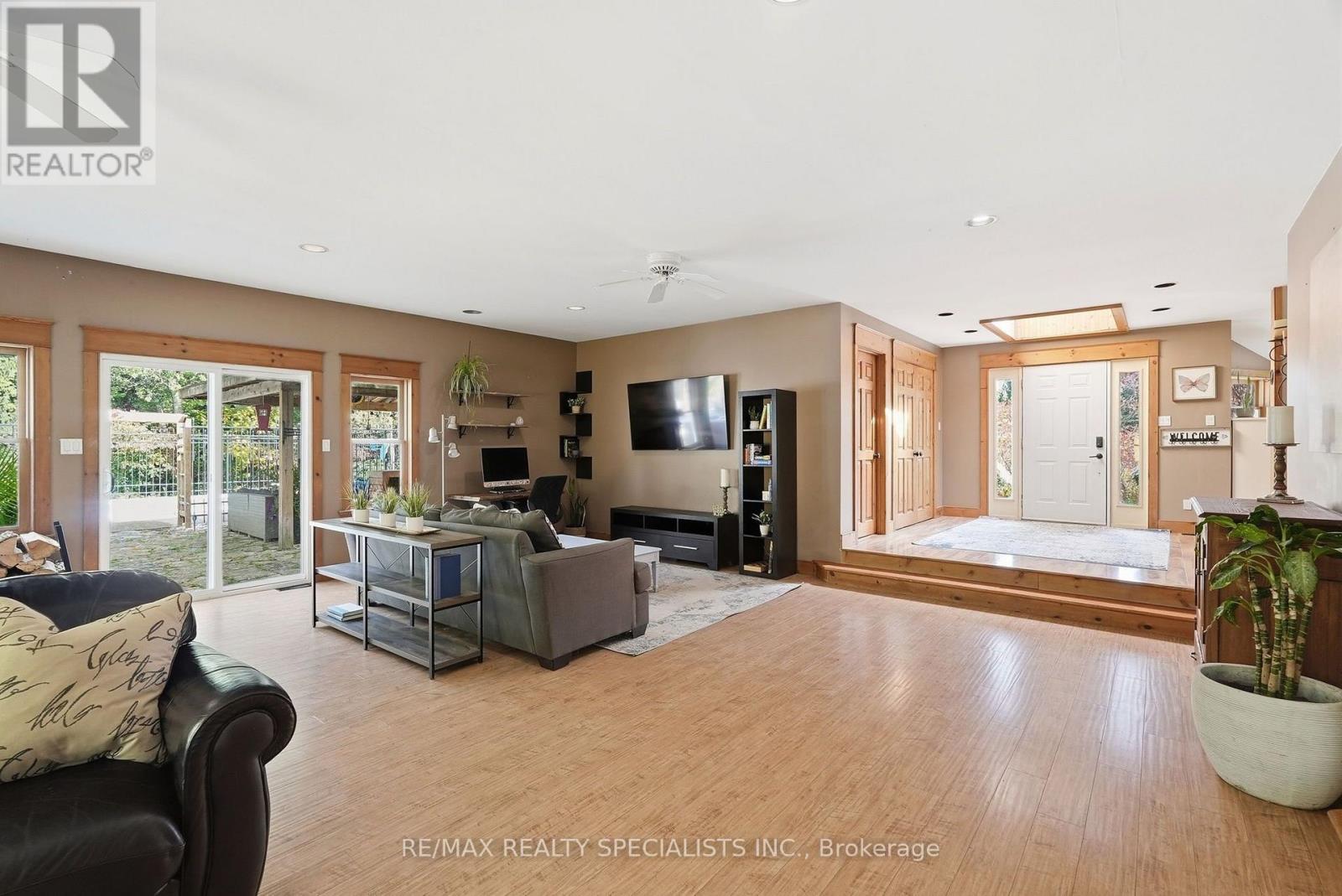 5849 Fifth Line, Erin, ON photo 11