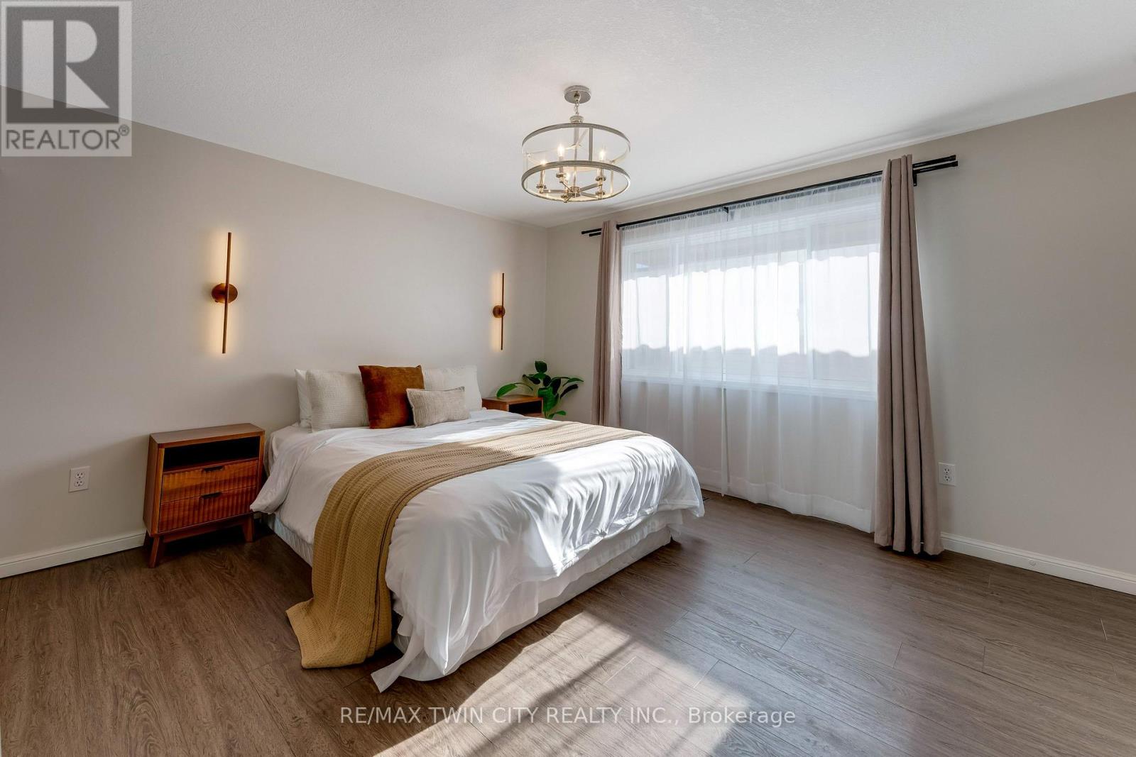 268 Keewatin Avenue, Kitchener, ON photo 18