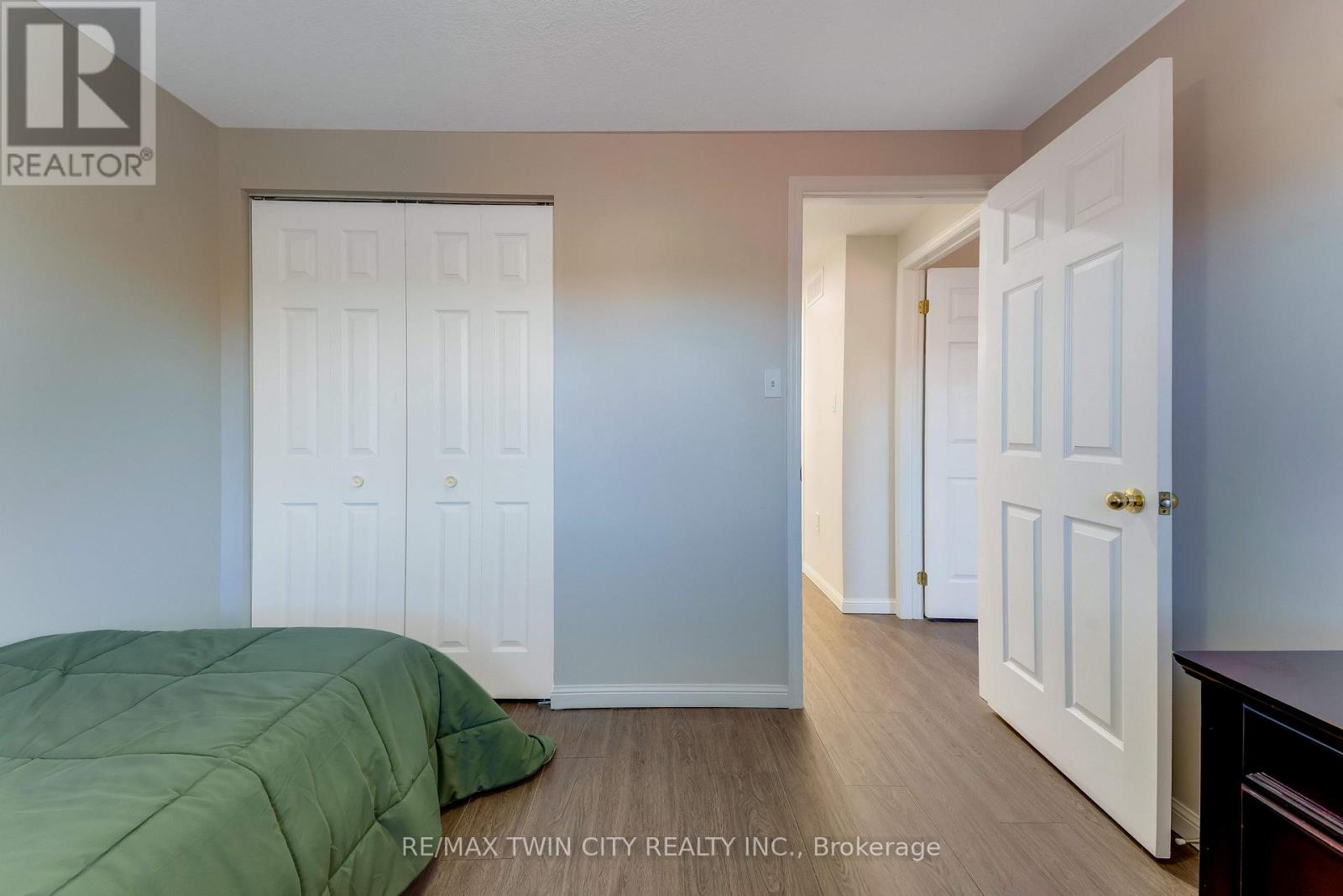 268 Keewatin Avenue, Kitchener, ON photo 24