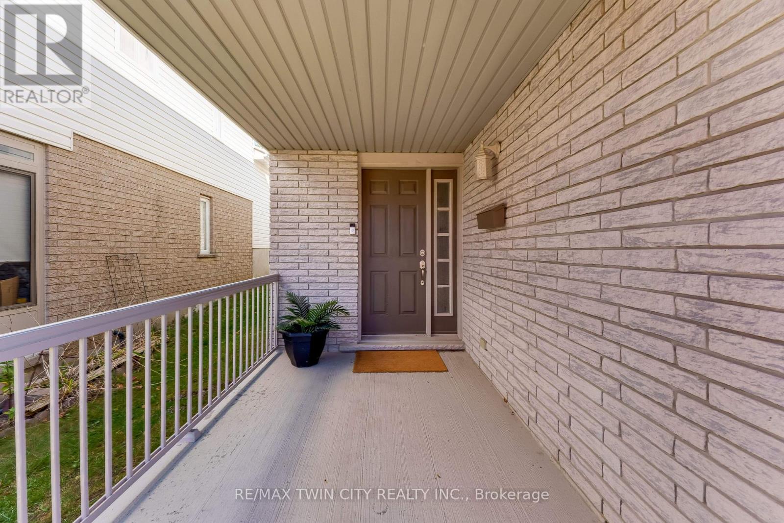 268 KEEWATIN AVENUE — photo 3