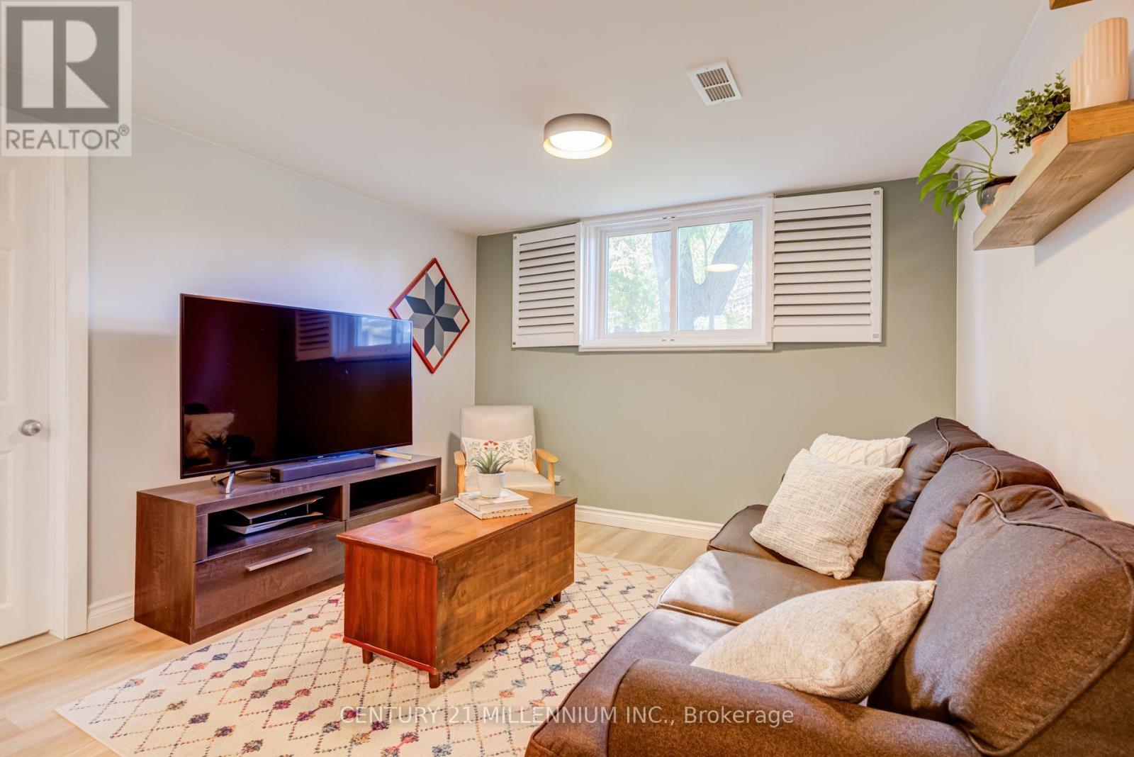 73 Baird Avenue — photo 22
