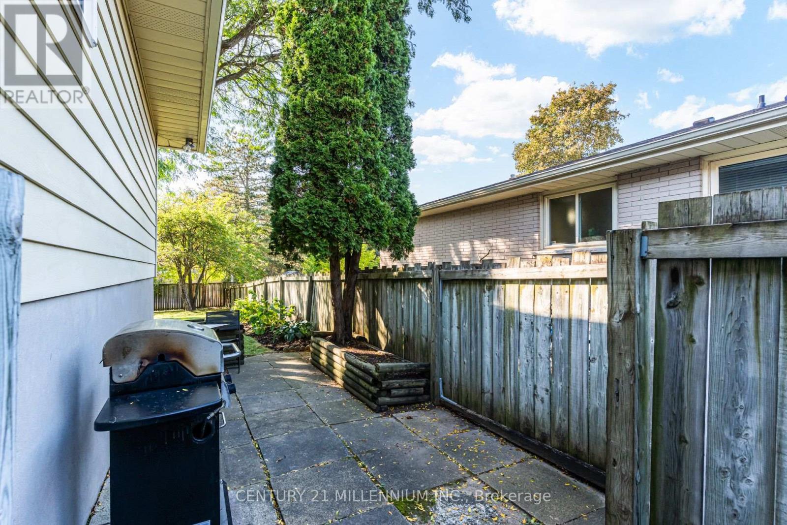 73 Baird Avenue — photo 26