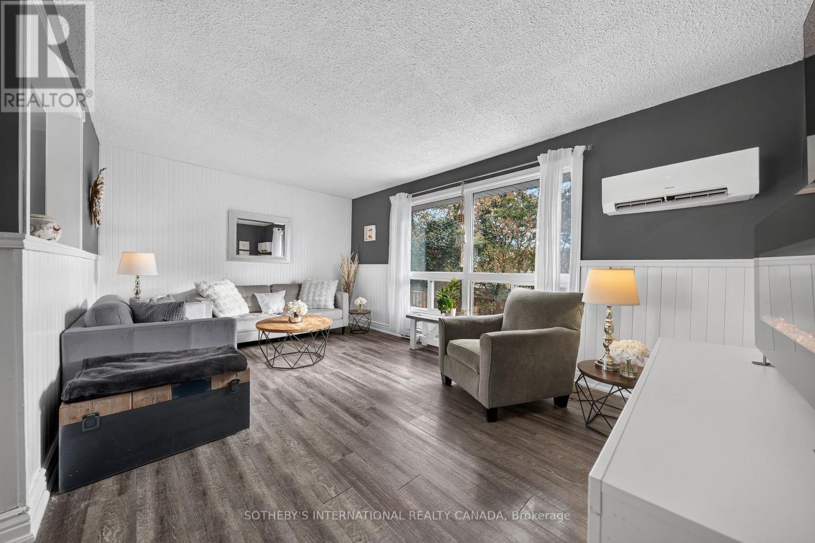 D- 164 Henry Street, Brantford, ON photo 10