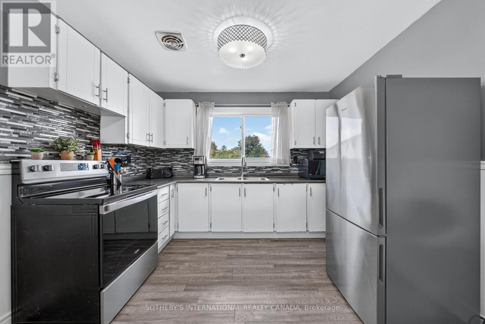 D- 164 Henry Street, Brantford, ON photo 17