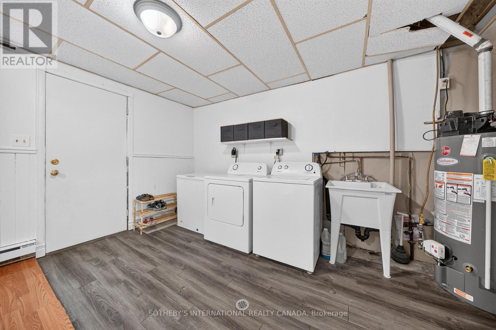 D- 164 Henry Street, Brantford, ON photo 36