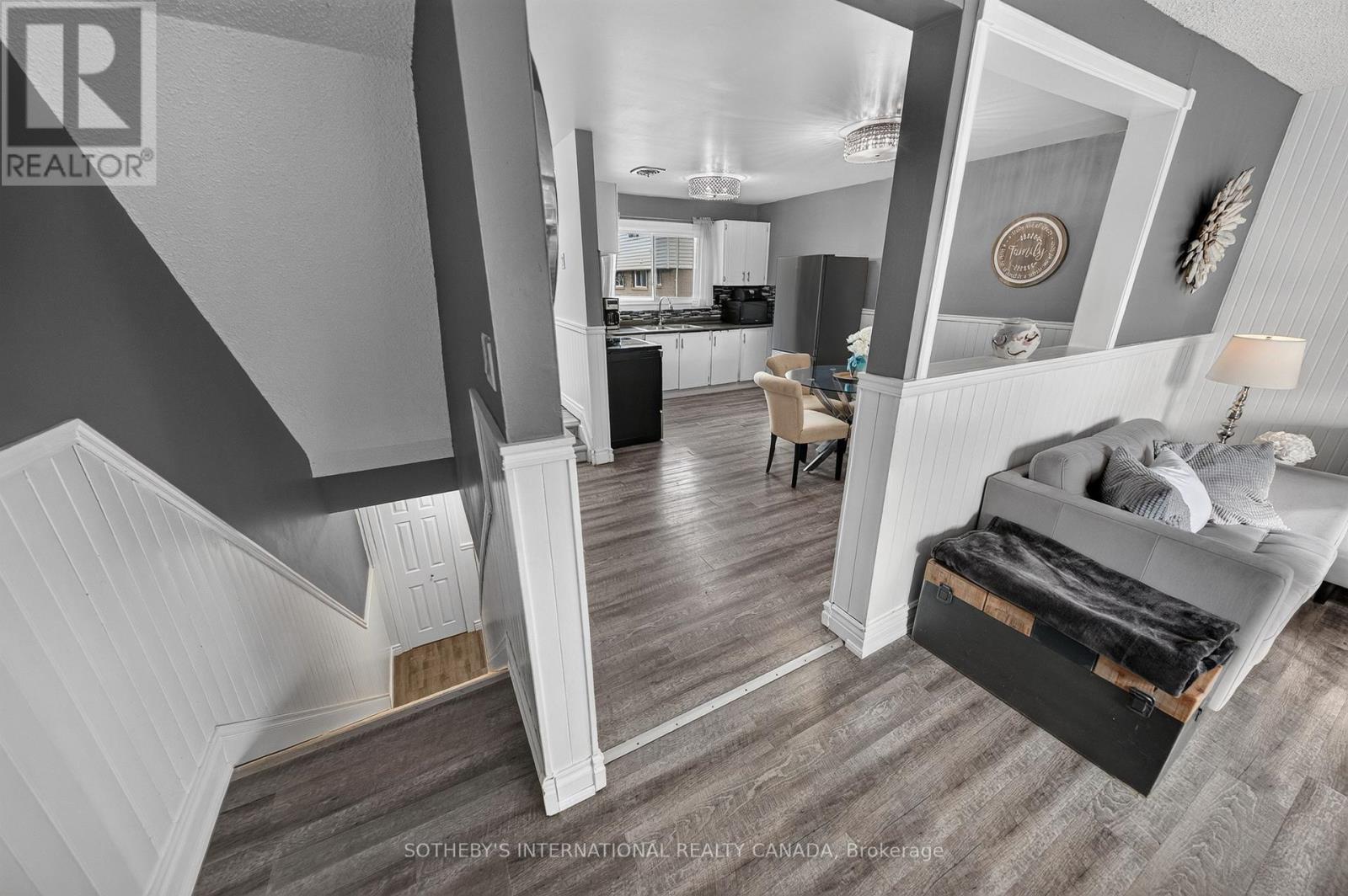 D- 164 Henry Street, Brantford, ON photo 9