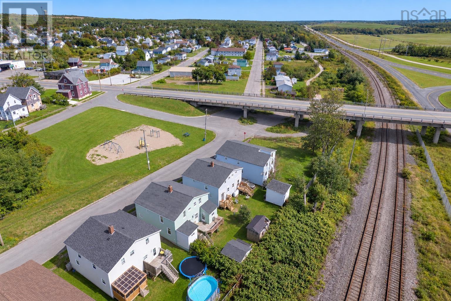 Property 38 of 42 of 21 Railroad Street, 23 Rialroad.       Street