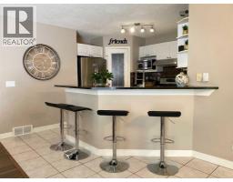 10 Elgin Drive SE - photo 4