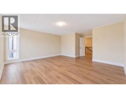 31 Jacob Detweiller Drive, Kitchener, ON N2P0K7 Photo 33