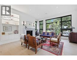 2407 31 Avenue SW - photo 4