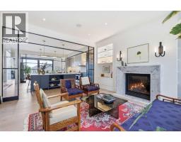2407 31 Avenue SW - photo 3